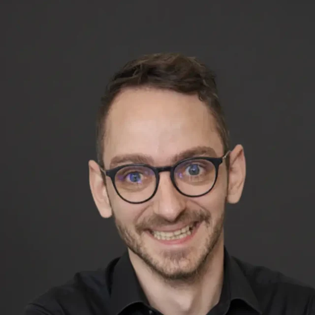 Nikolai Schöbel, verantwortlich für Inhalte und Bewertungsmethodik von Whirlpool-Hersteller.de